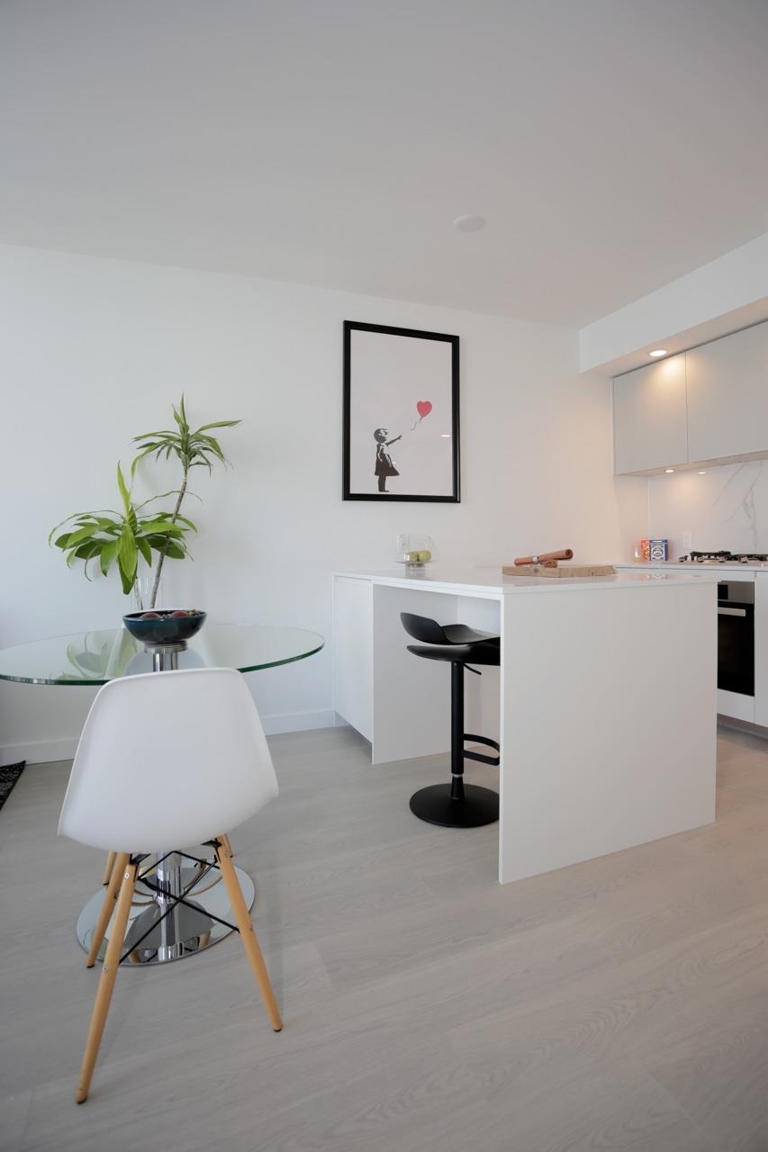 Property Photo:  6537 Telford Avenue 3906  BC V5H 0K9 