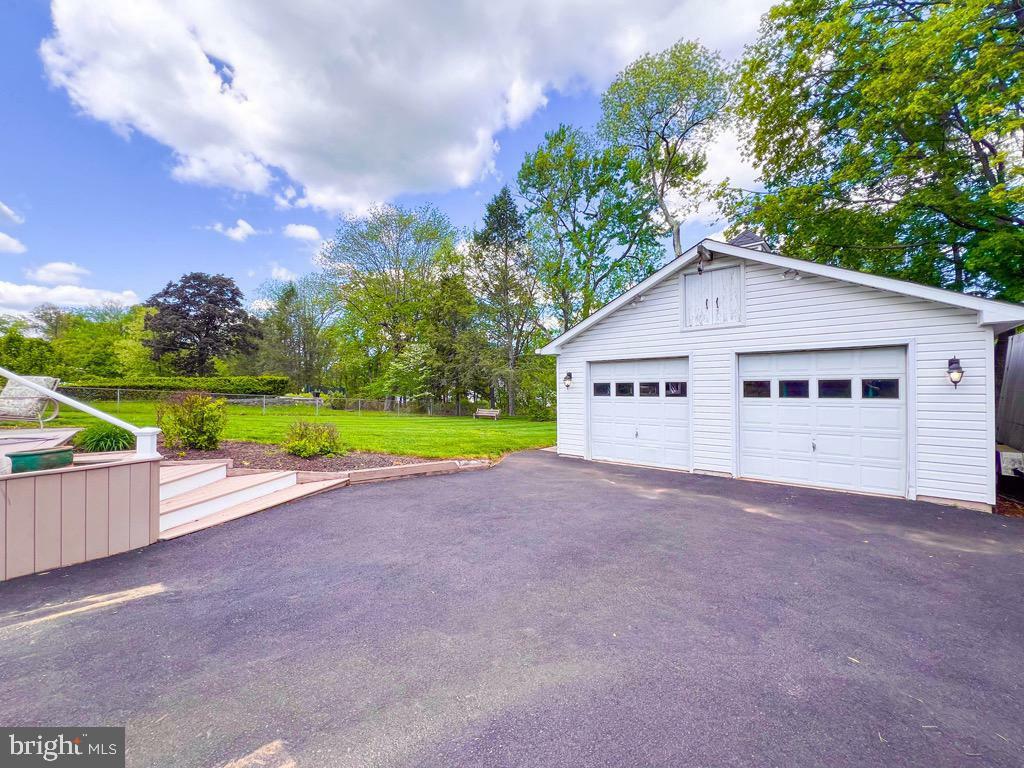 Property Photo: 51 W Patricia Road PA 18966