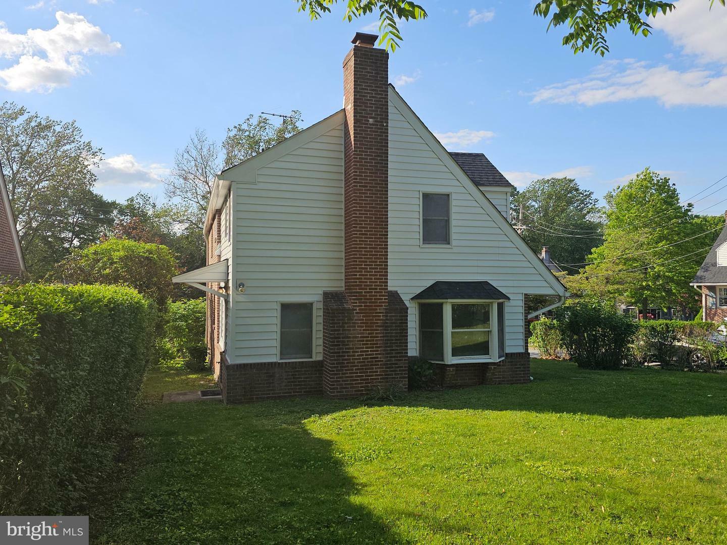 Property Photo: 222 N Overhill Road PA 19063