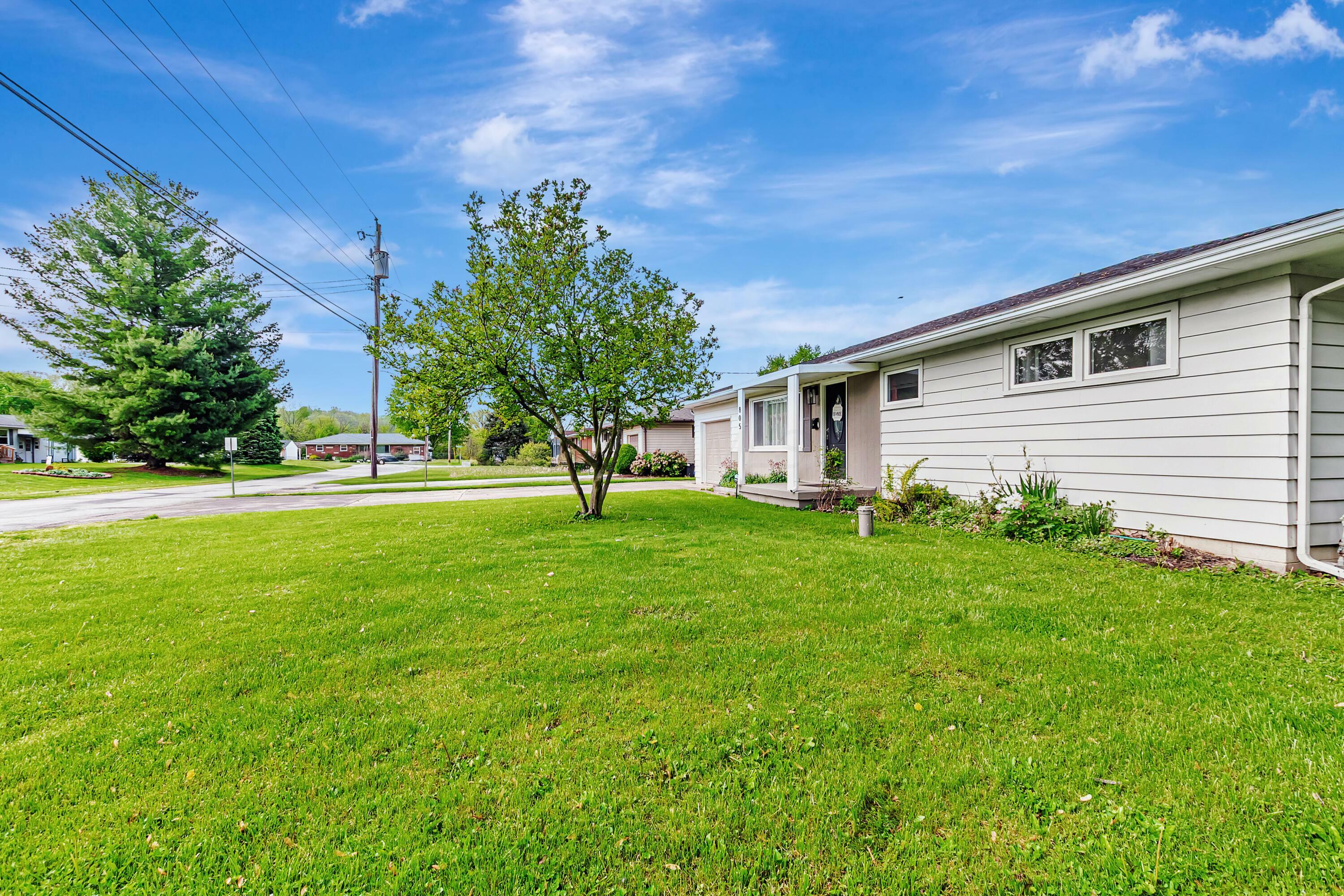 Property Photo: 805 Geron Drive OH 45505