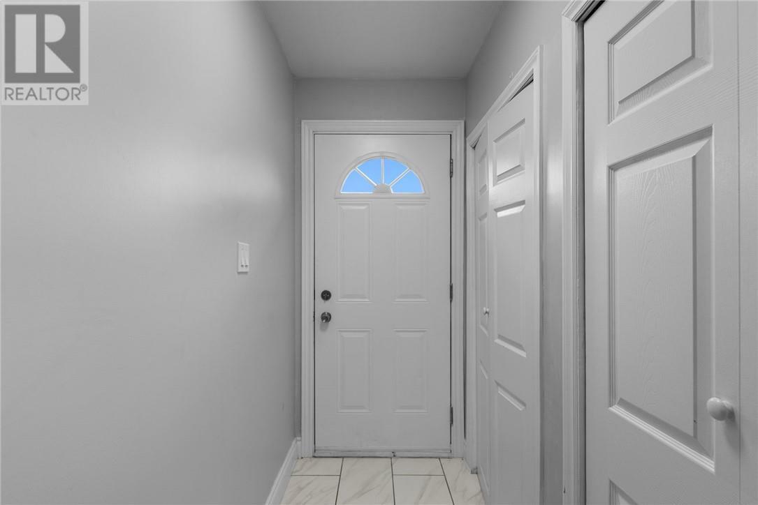 Property Photo: 1366 Woodbine Avenue ON P3A 2M4