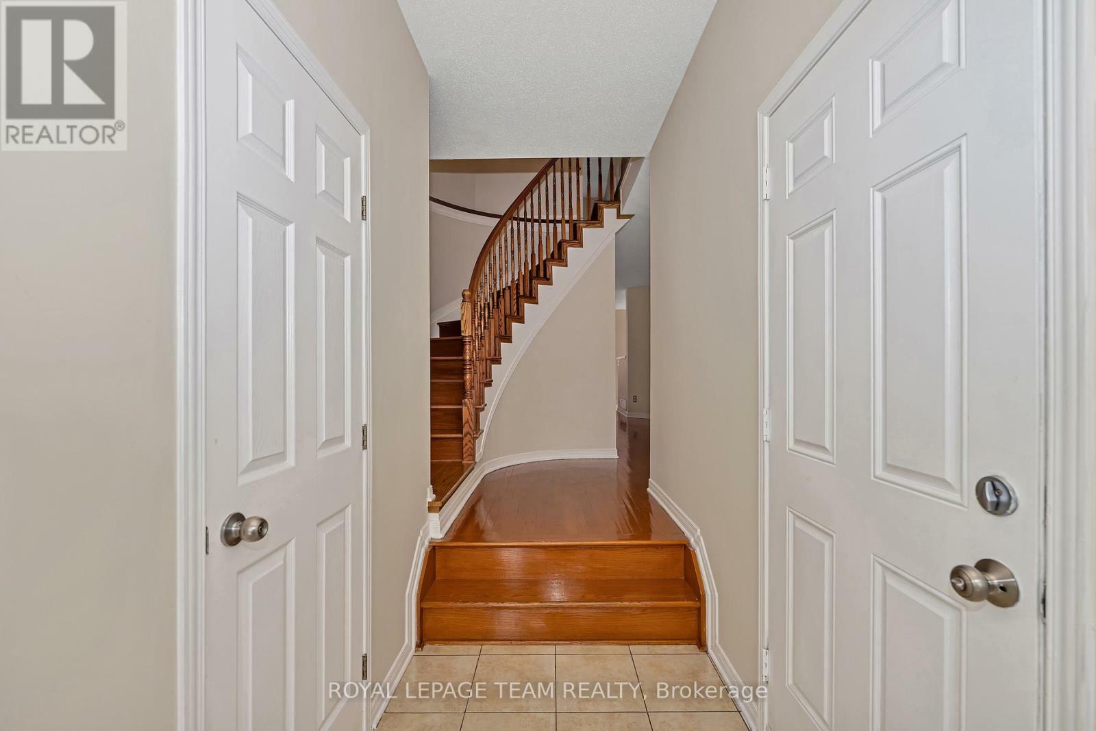 Property Photo: 314 Copperfield Crescent ON K2J 0L2