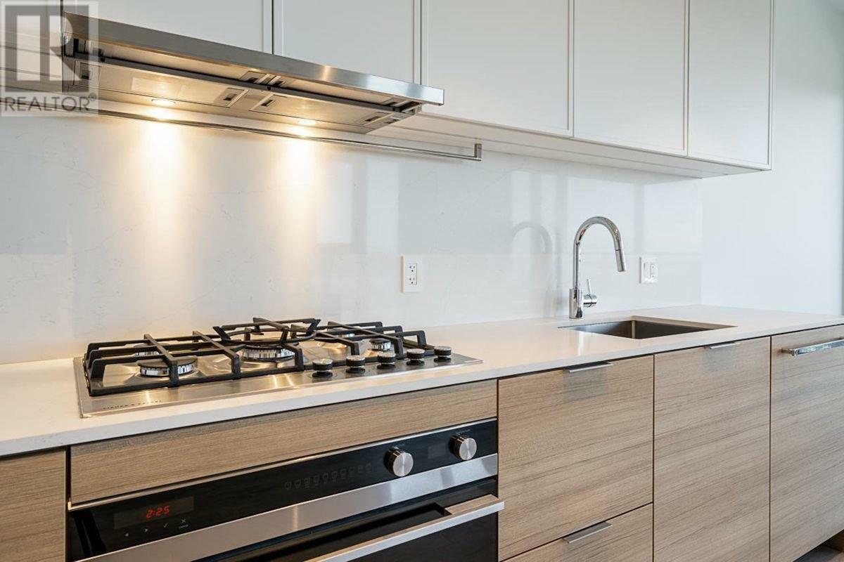 Property Photo:  1045 Austin Avenue 1003  BC V3K 0G9 