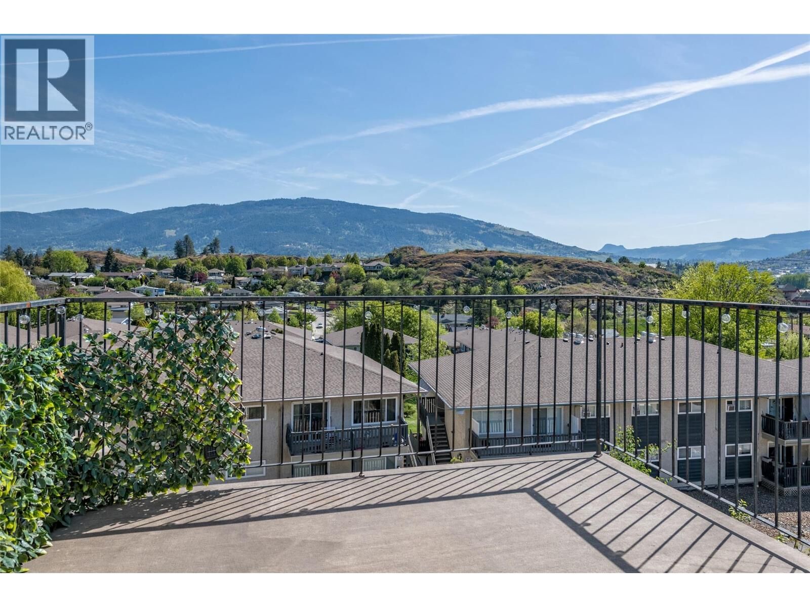 Property Photo:  3901 35th Avenue 10  BC V1T 2V1 