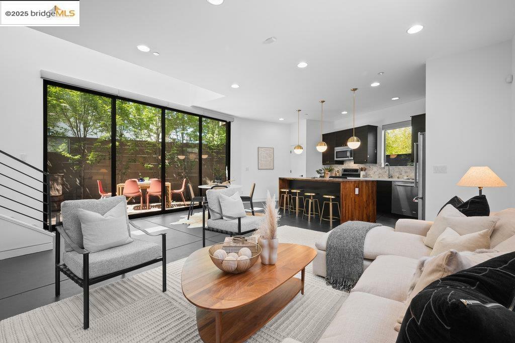 Property Photo: 1621 Harmon St. CA 94703