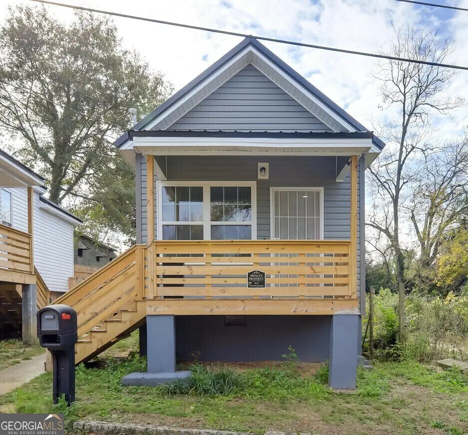 Property Photo: 1418 2nd Avenue GA 31201