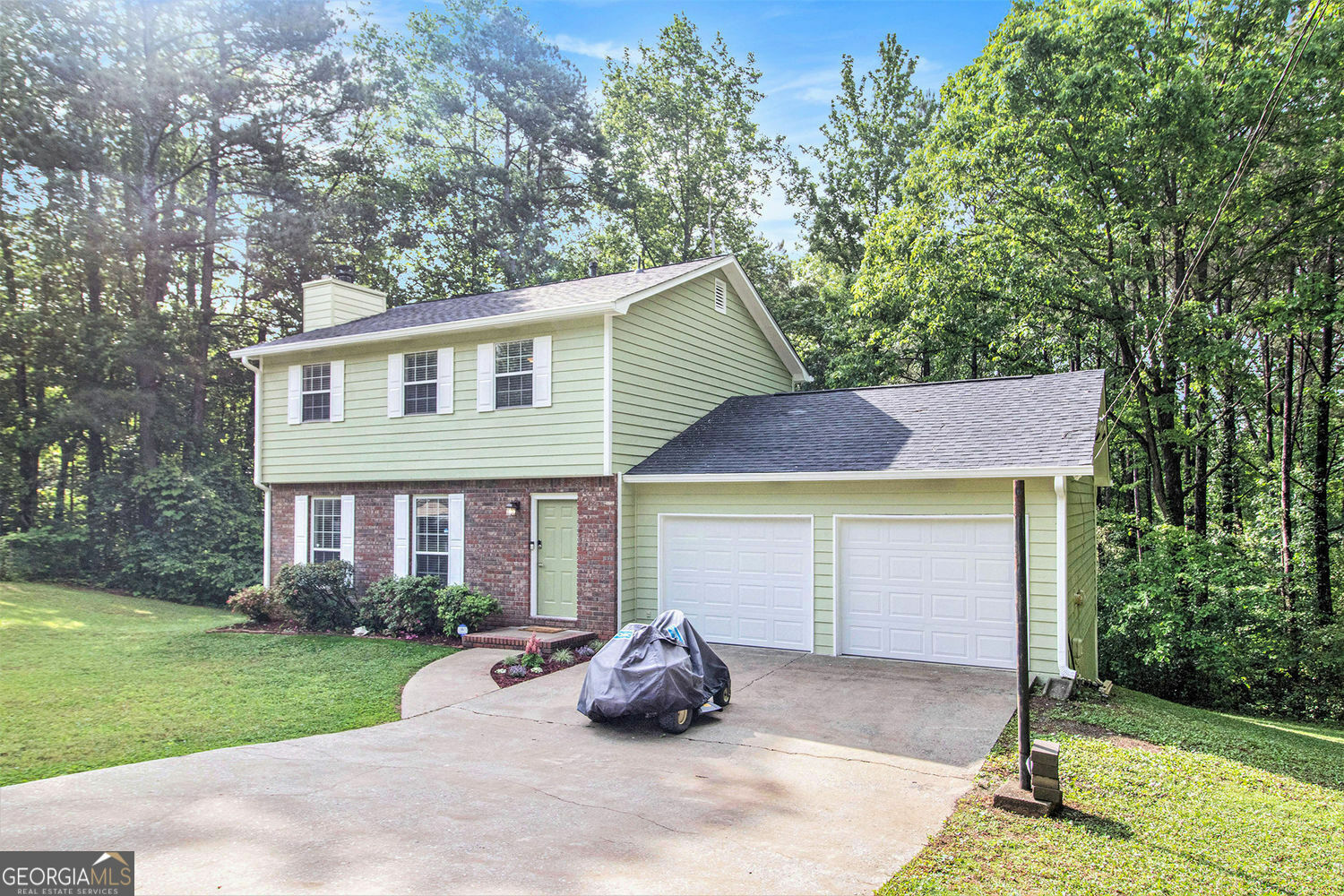Property Photo: 2722 Springside Court GA 30135