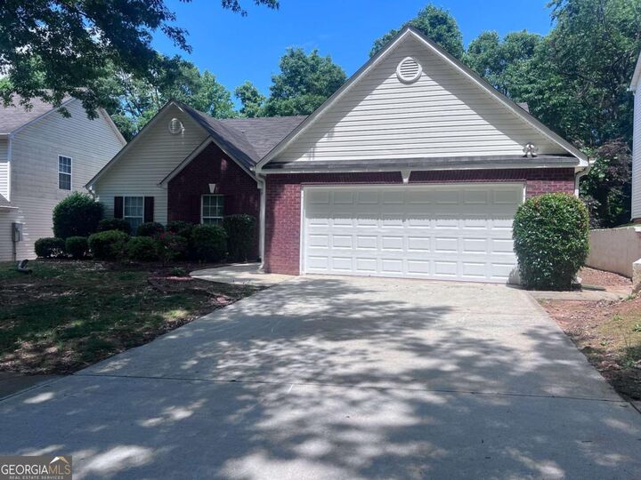 2919 Wynhaven Oaks Way  Lawrenceville GA 30043 photo