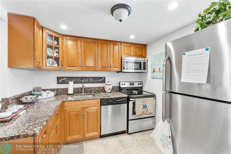 Property Photo: 441 NW 76th Ave 101 FL 33063