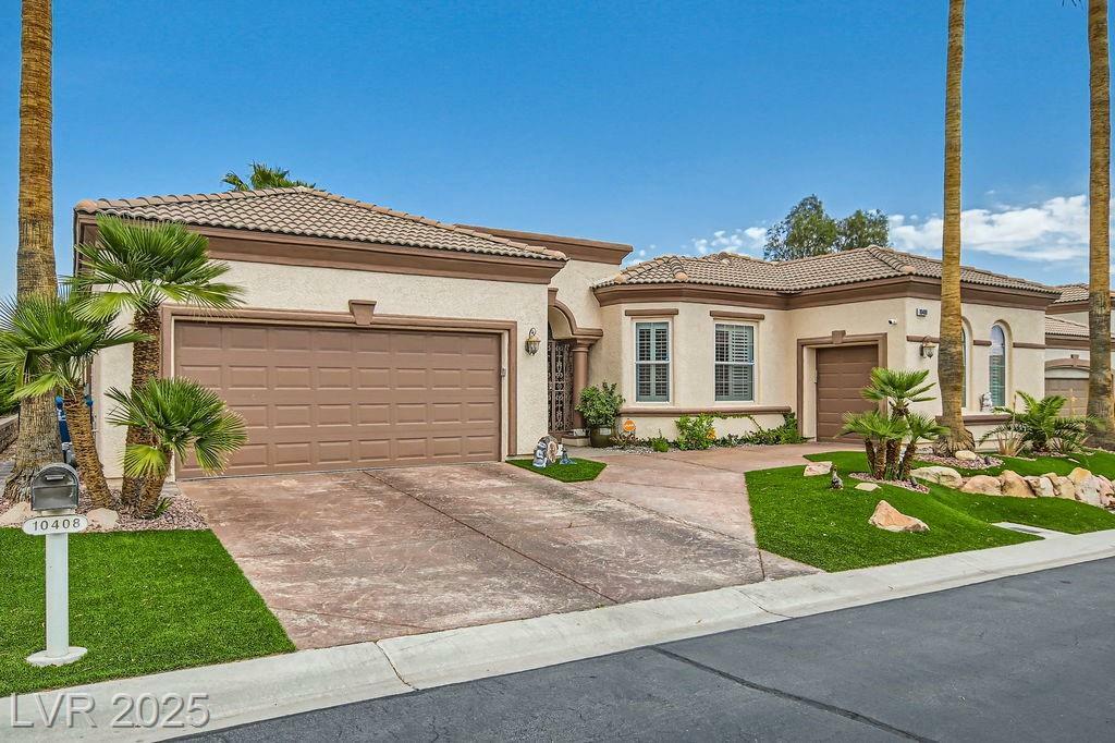 Property Photo: 10408 Mezzanino Court NV 89135