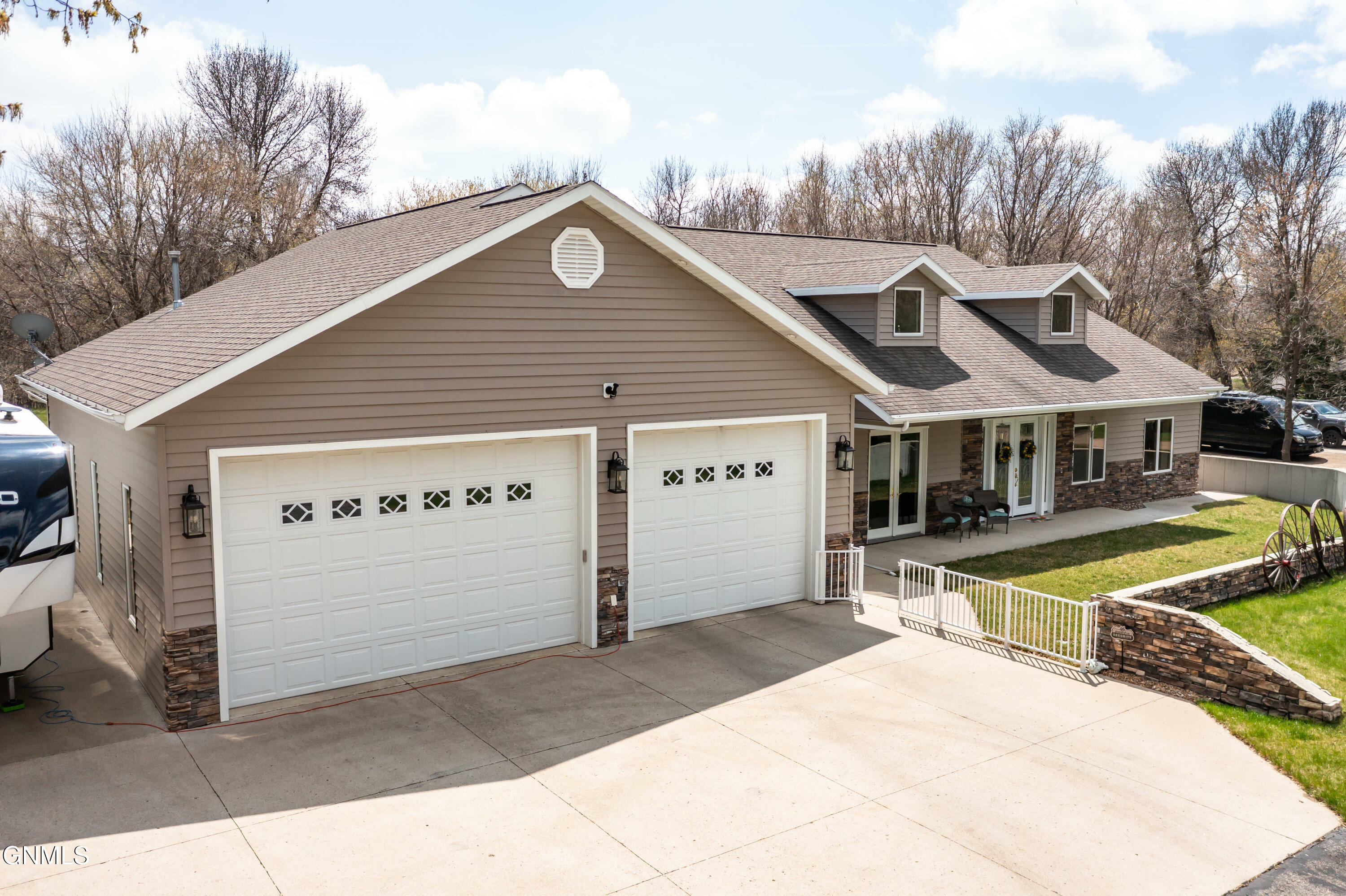 Property Photo: 9019 Briardale Drive ND 58504
