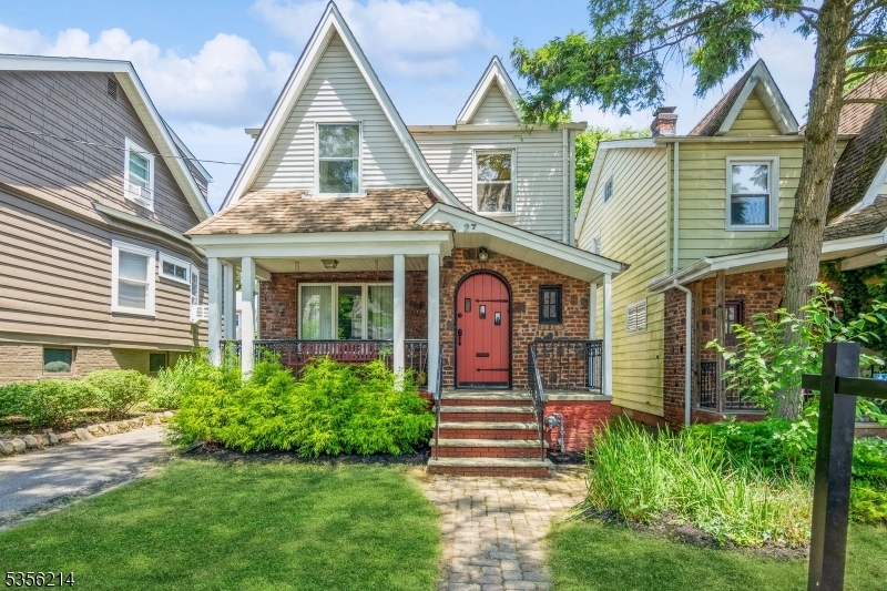 27 Oakdale Ave  Millburn Twp. NJ 07041 photo