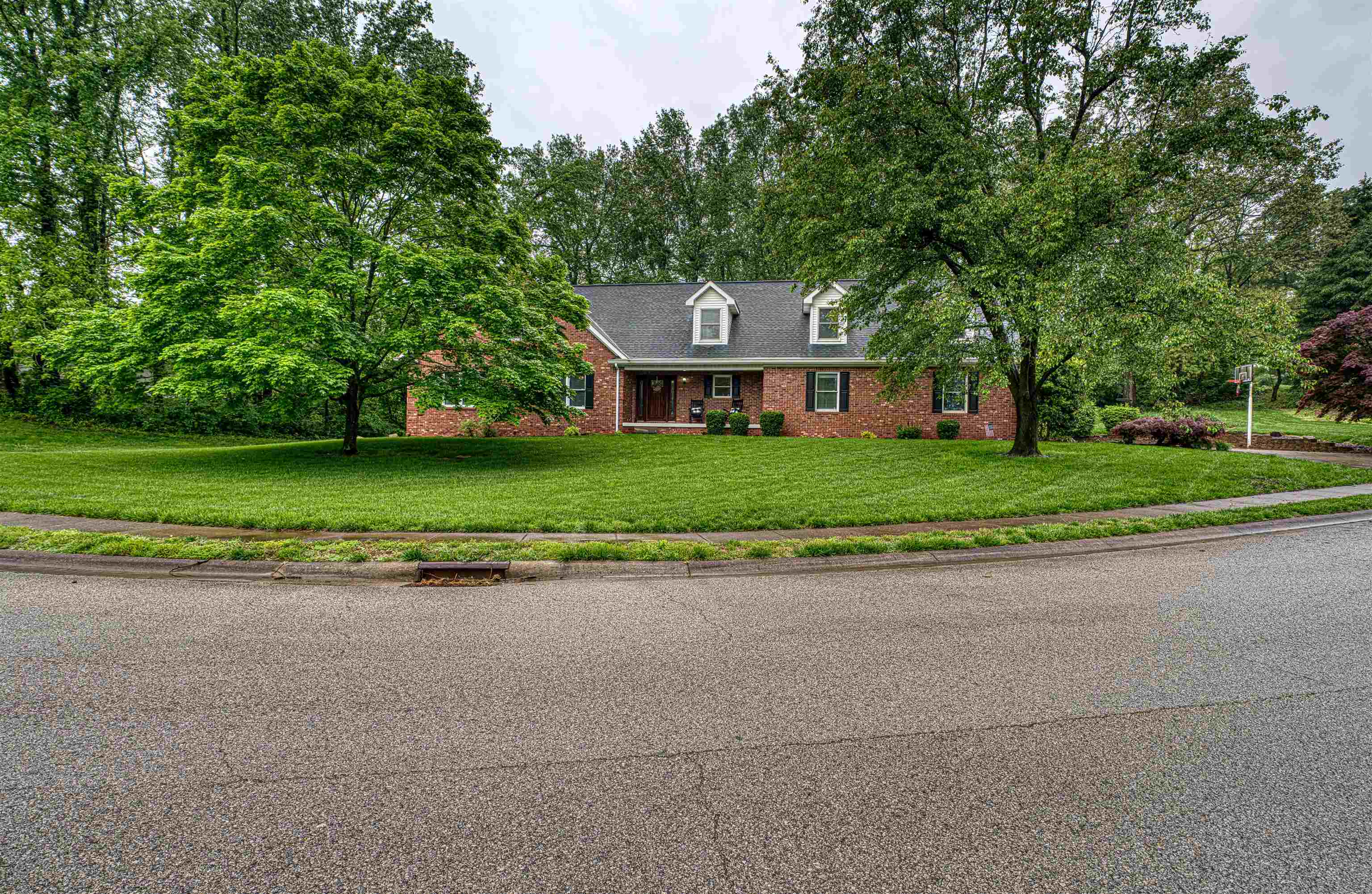 Property Photo: 1075 Country Club Drive KY 42420
