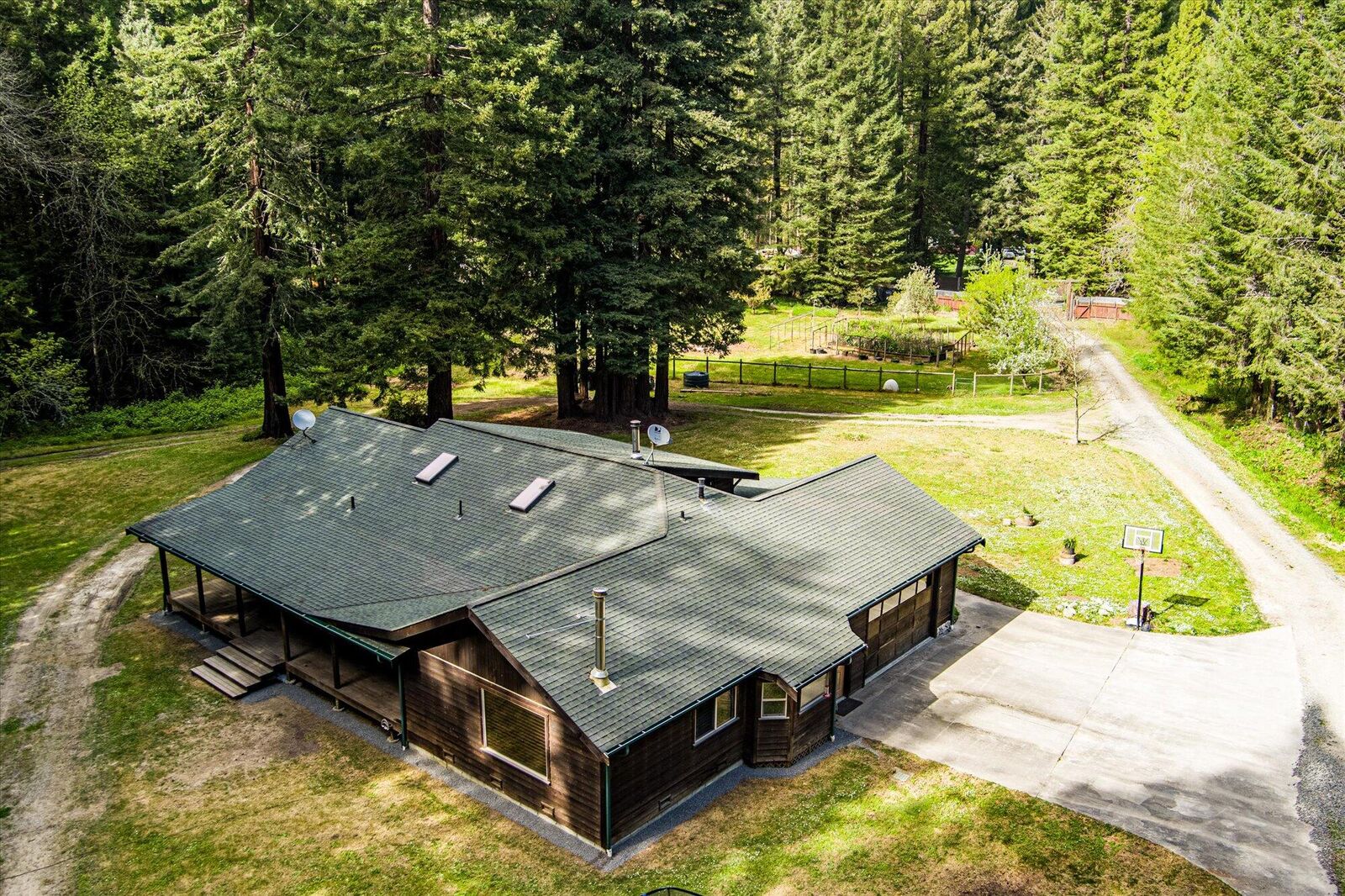 Property Photo:  18972 Highway 36  CA 95528 