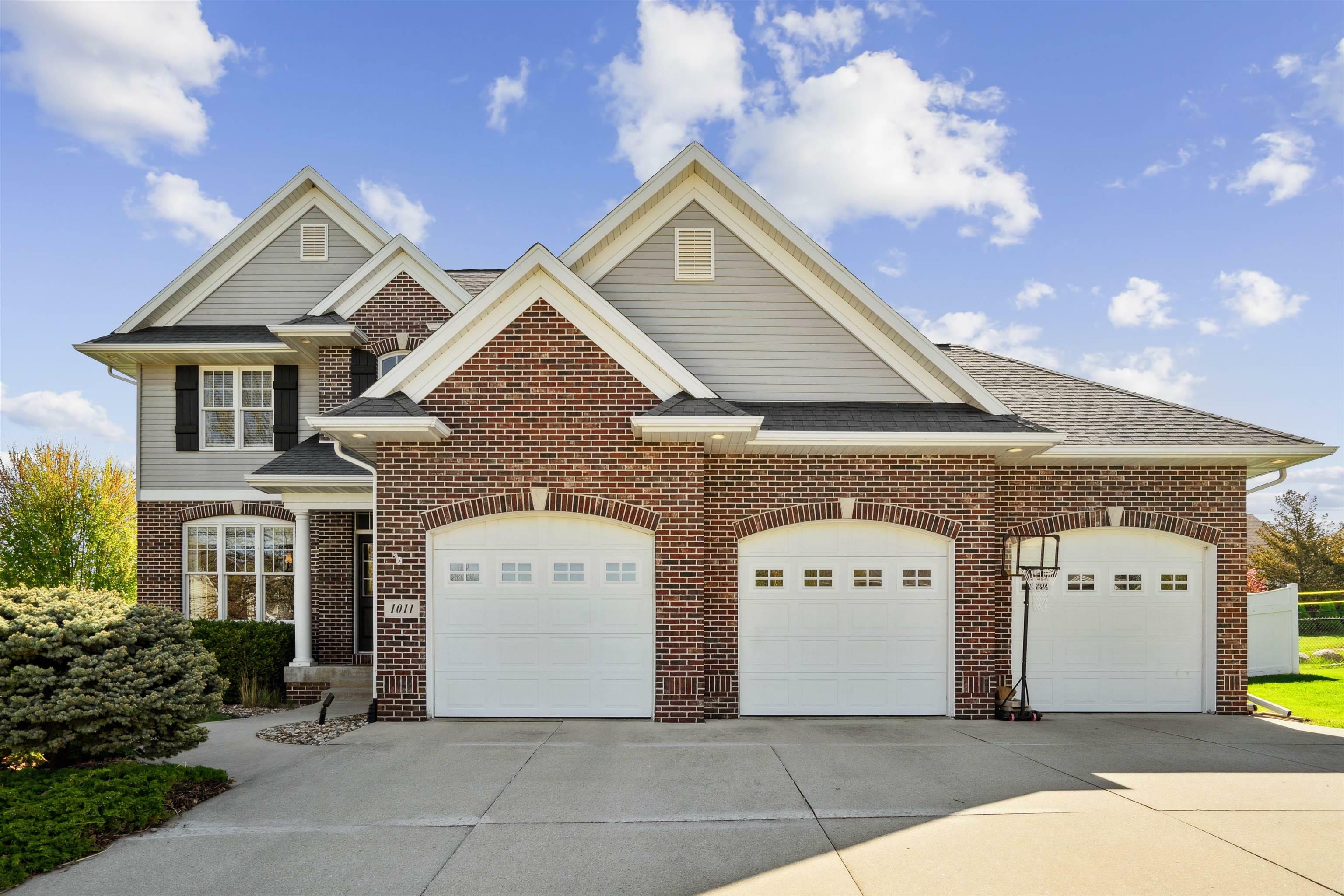 1011 South Ridge Drive  Cedar Falls IA 50613 photo