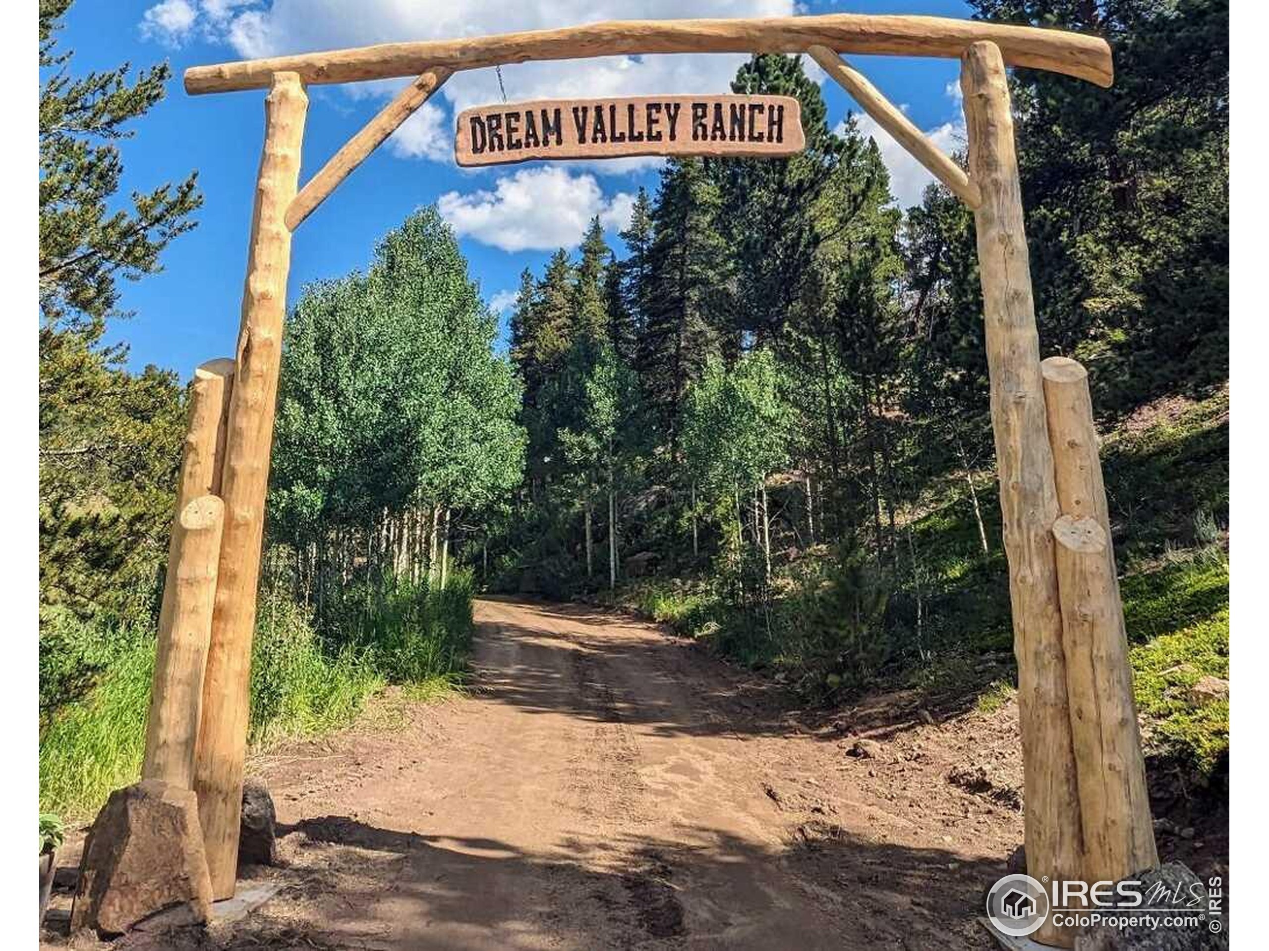 Property Photo: 7127 Highway 72 CO 80466