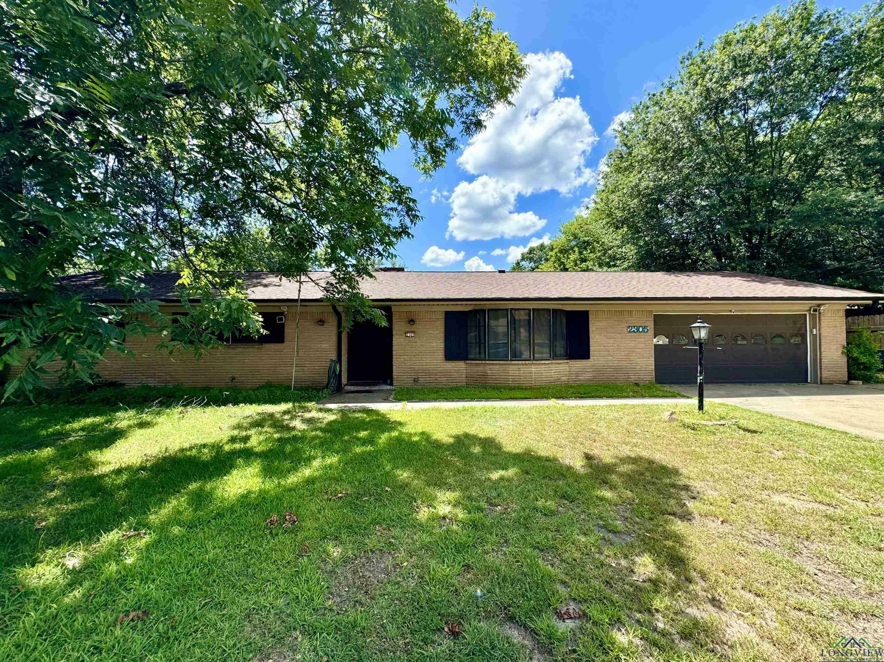 2305 Buccaneer Dr  Longview TX 75604 photo