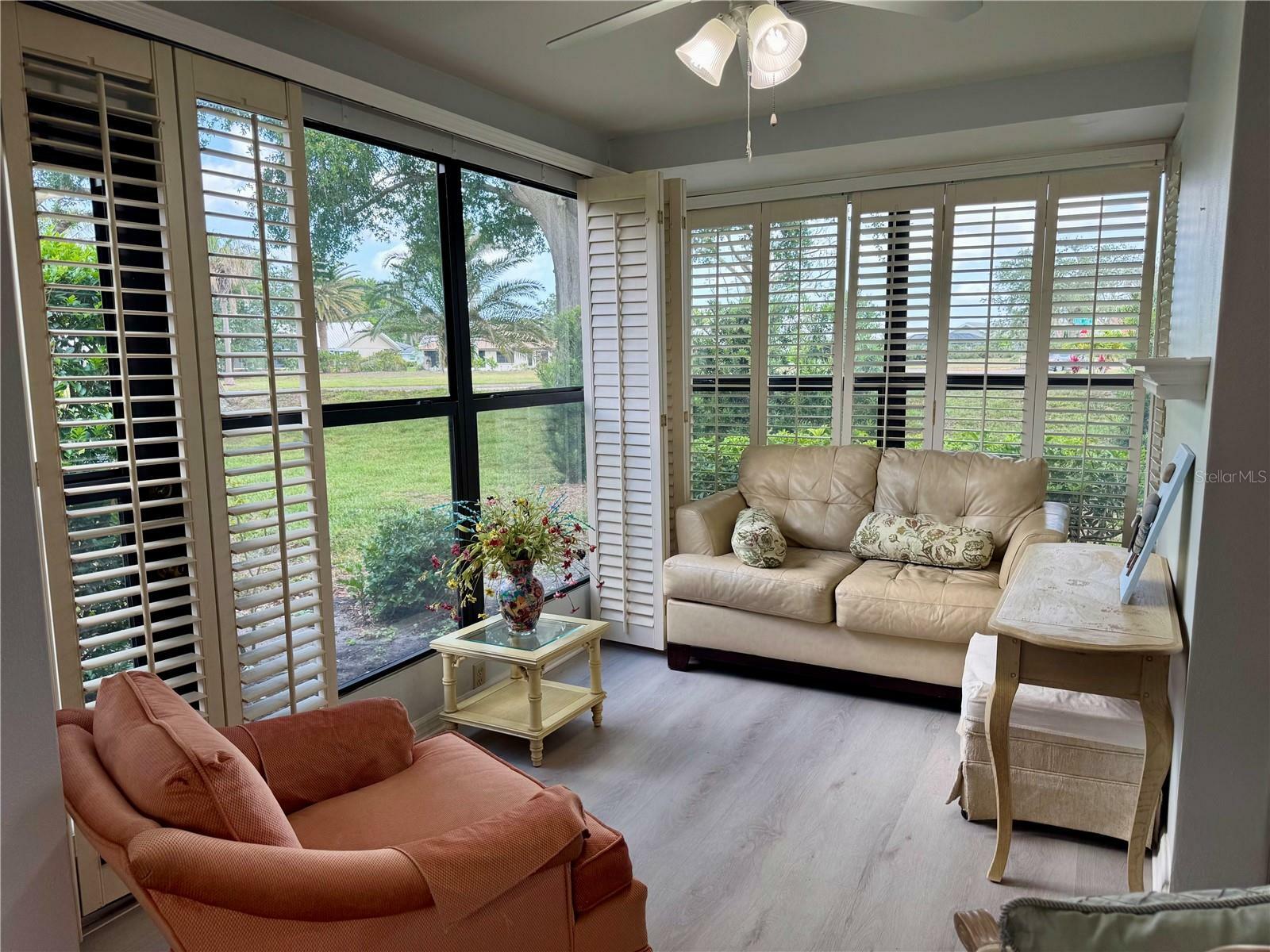 Property Photo: 3002 Sail Pointe Circle 1B FL 34293