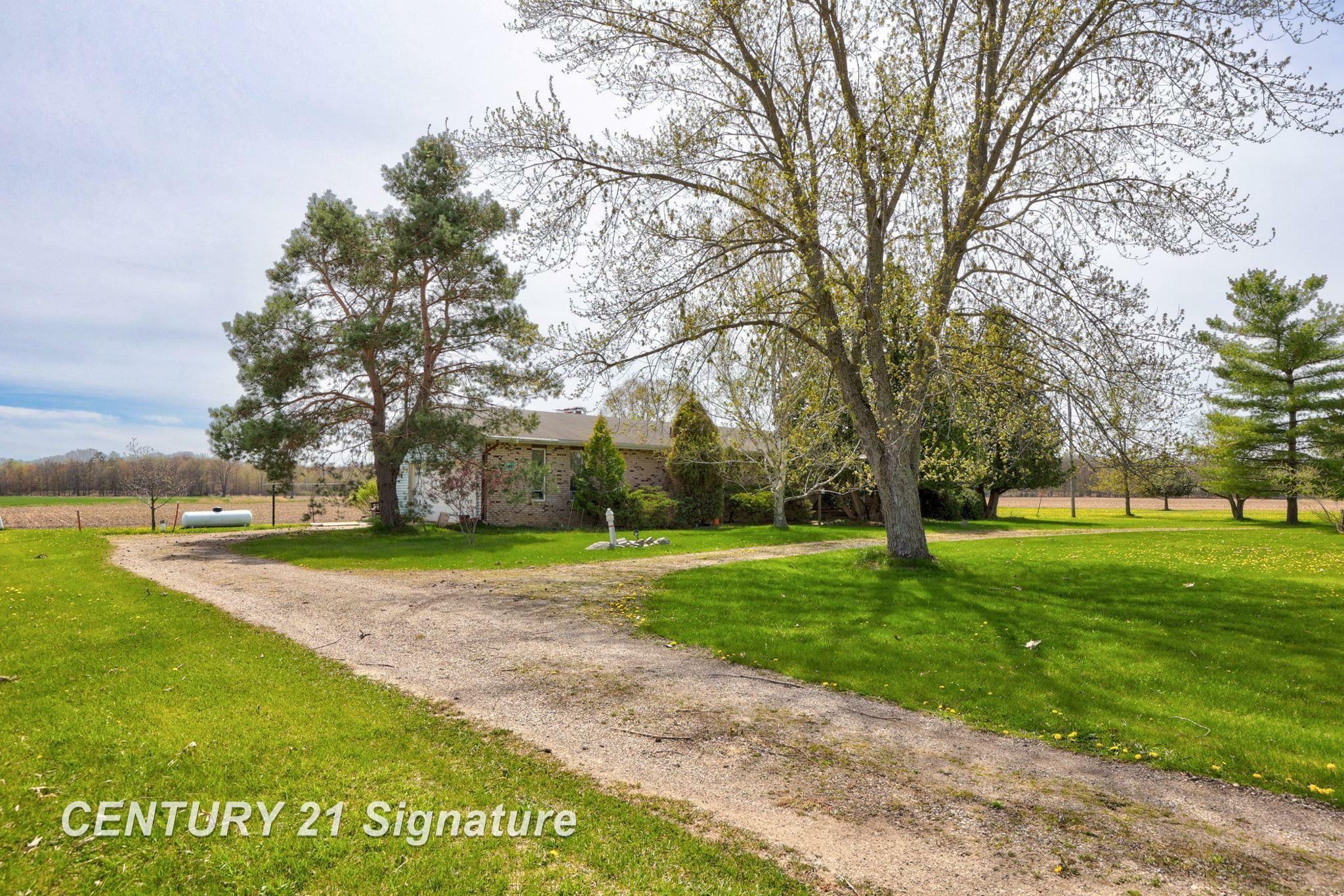Property Photo: 12595 Brant Road MI 48655