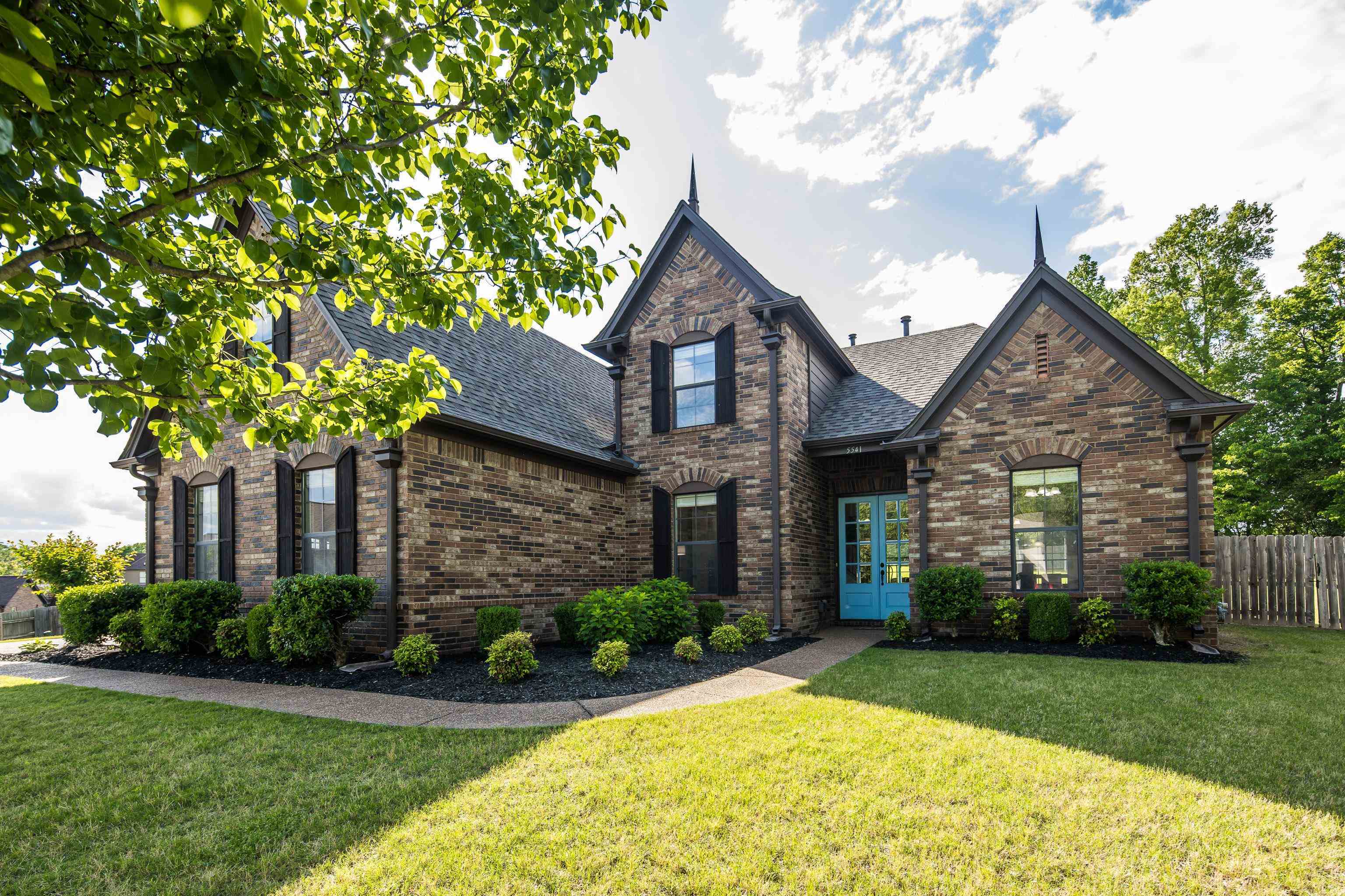 Property Photo: 5541 Scarlet Ridge Cv TN 38002