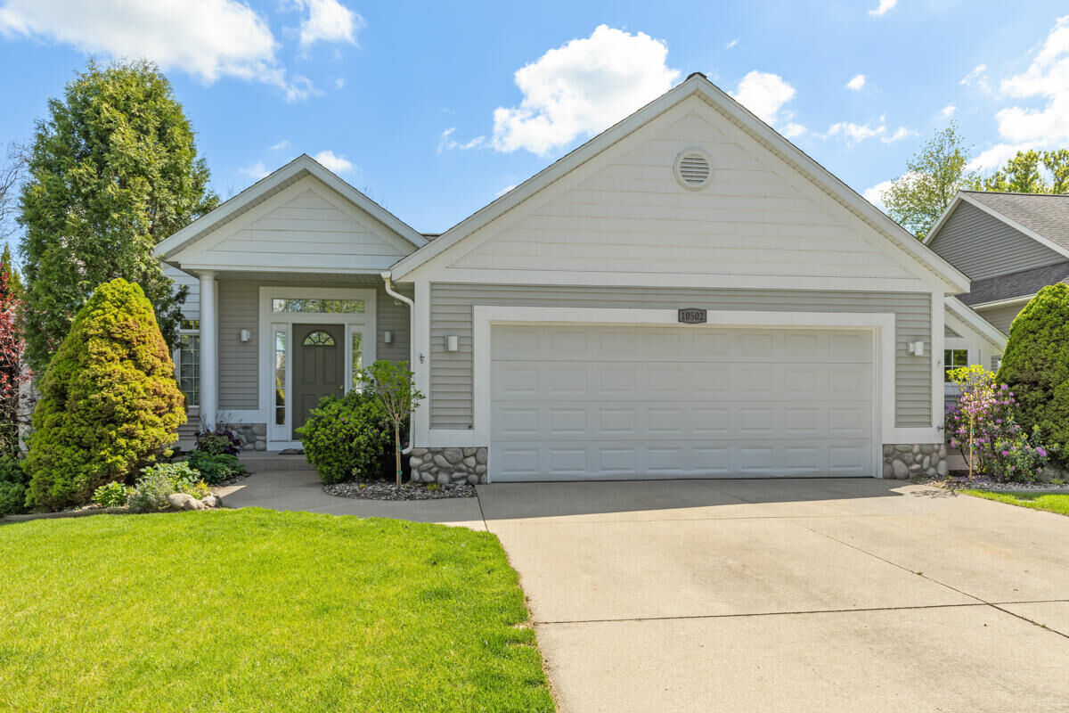 Property Photo:  10502 Bridgewater Drive  MI 49464 