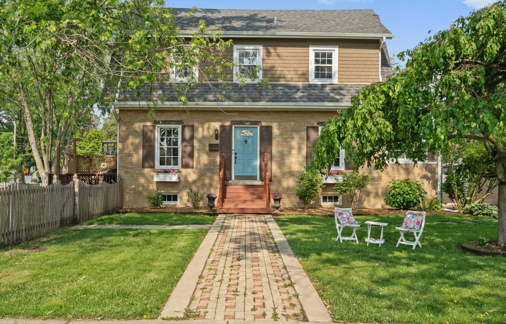Property Photo: 542 S Michigan Avenue IL 60181