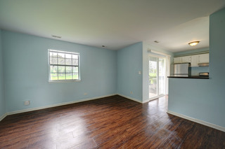 Property Photo:  109 Gant Circle B  IL 60107 