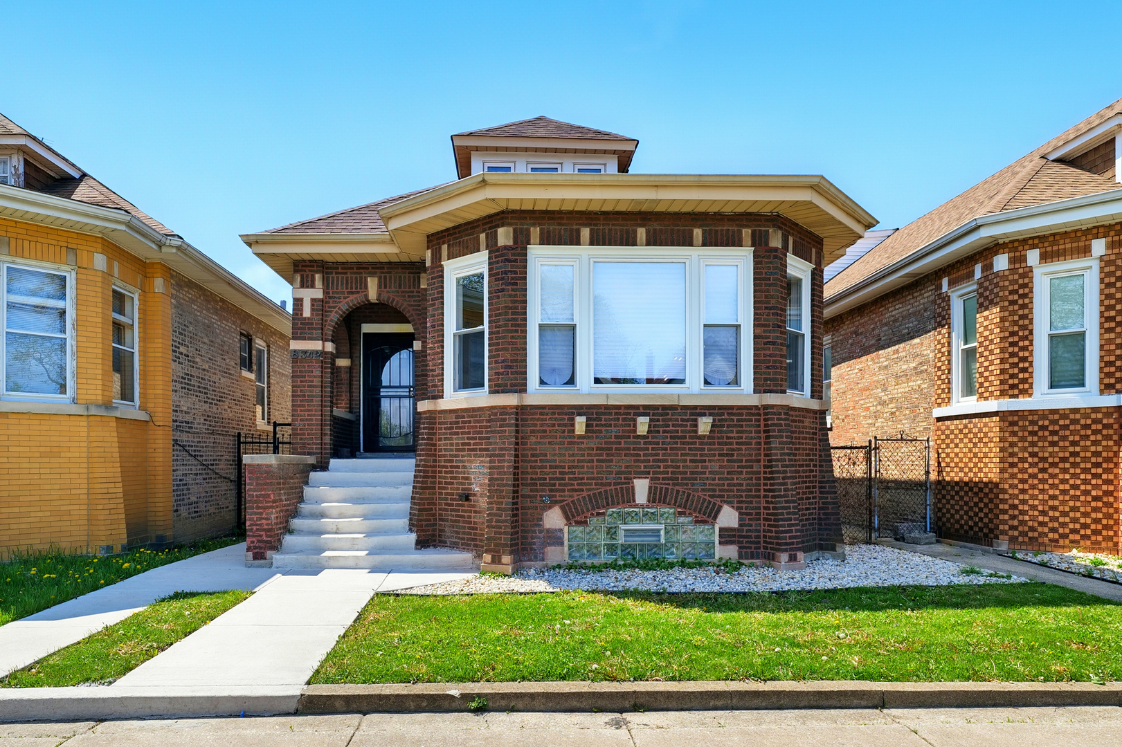 Property Photo: 8342 S Green Street IL 60620