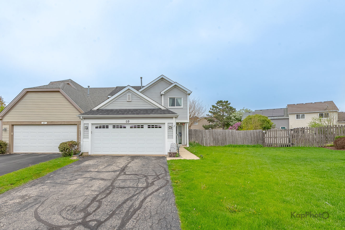 Property Photo: 29 Weston Court IL 60177