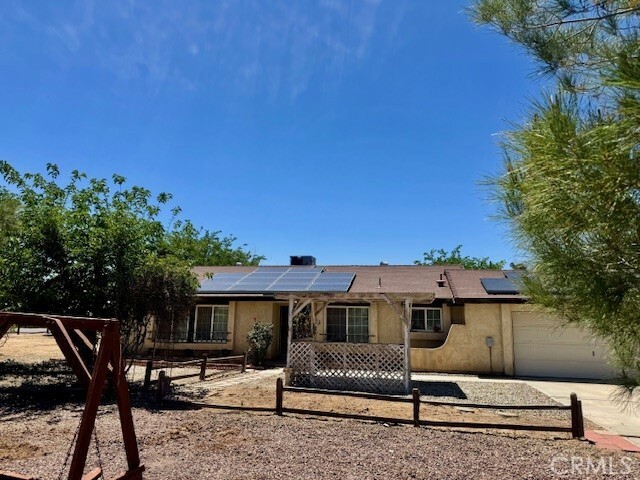 Property Photo: 14122 Pawnee Road CA 92307