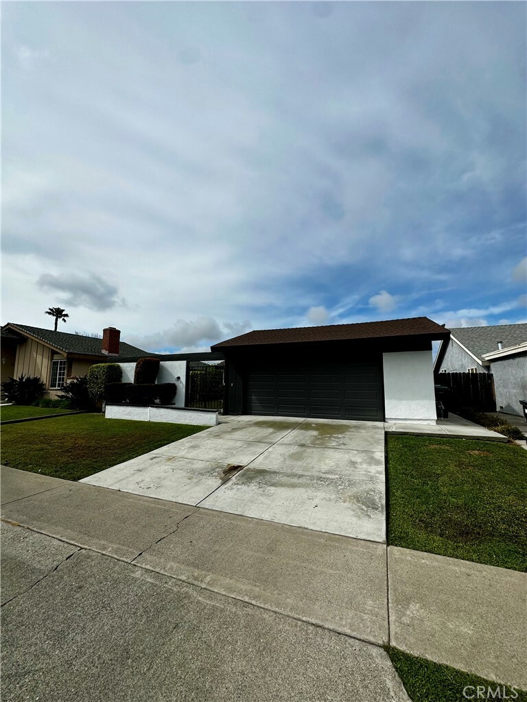 Property Photo: 5062 Greencap Avenue CA 92604