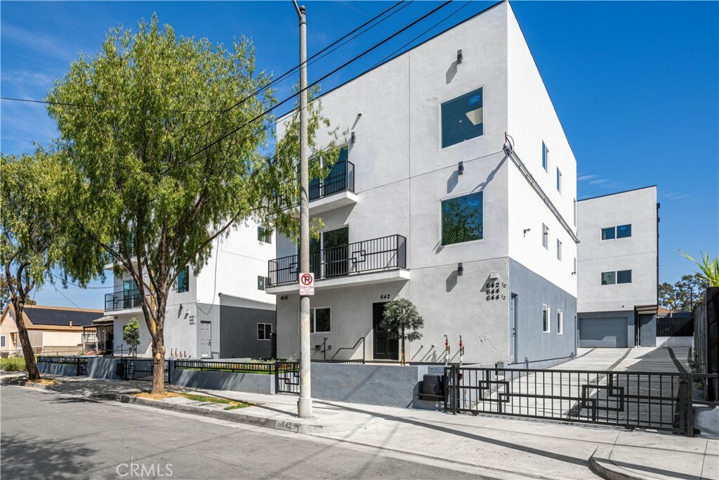 Property Photo: 648 N Boyle Avenue CA 90033