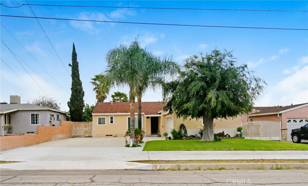 Property Photo: 10005 Elwood Avenue CA 92335