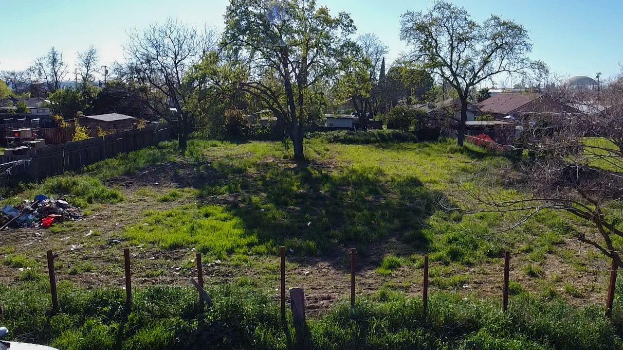 Property Photo: 309 S Los Angeles Avenue CA 95203