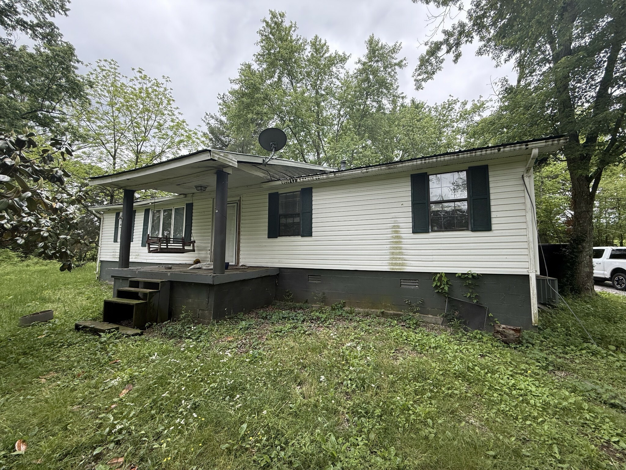 Property Photo: 763 Bell Buckle Wartrace Rd TN 37183
