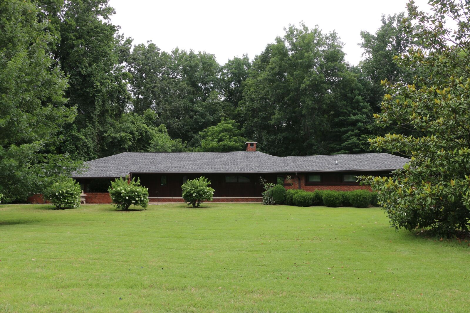 Property Photo:  35 Coventry Cir  TN 37043 