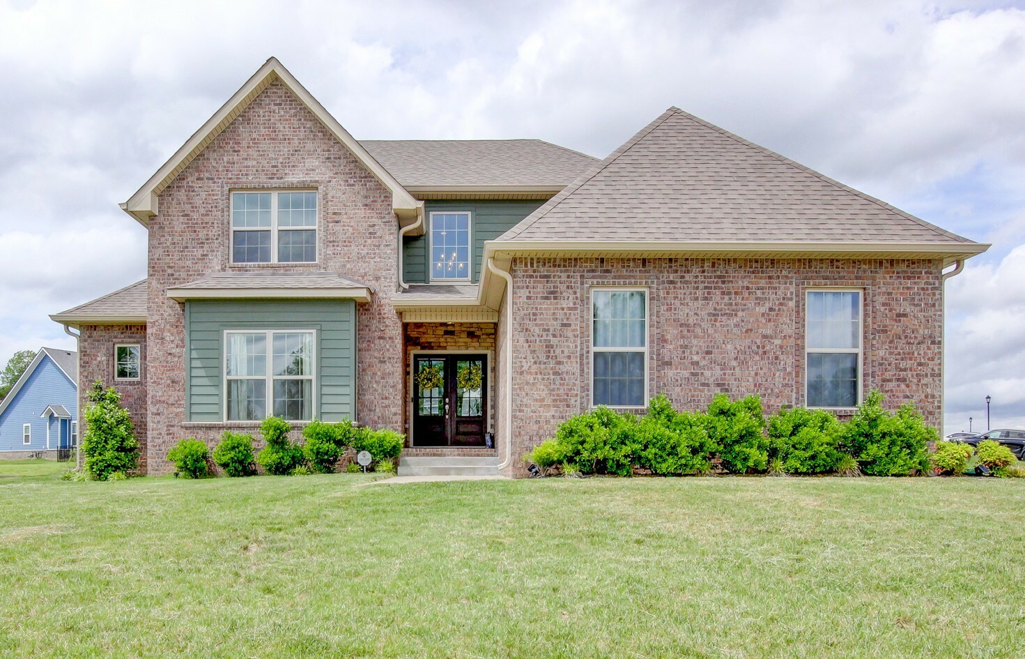 Property Photo: 592 Dexter Dr TN 37043