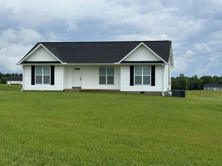 Property Photo:  163 Rigling Rd  TN 38469 