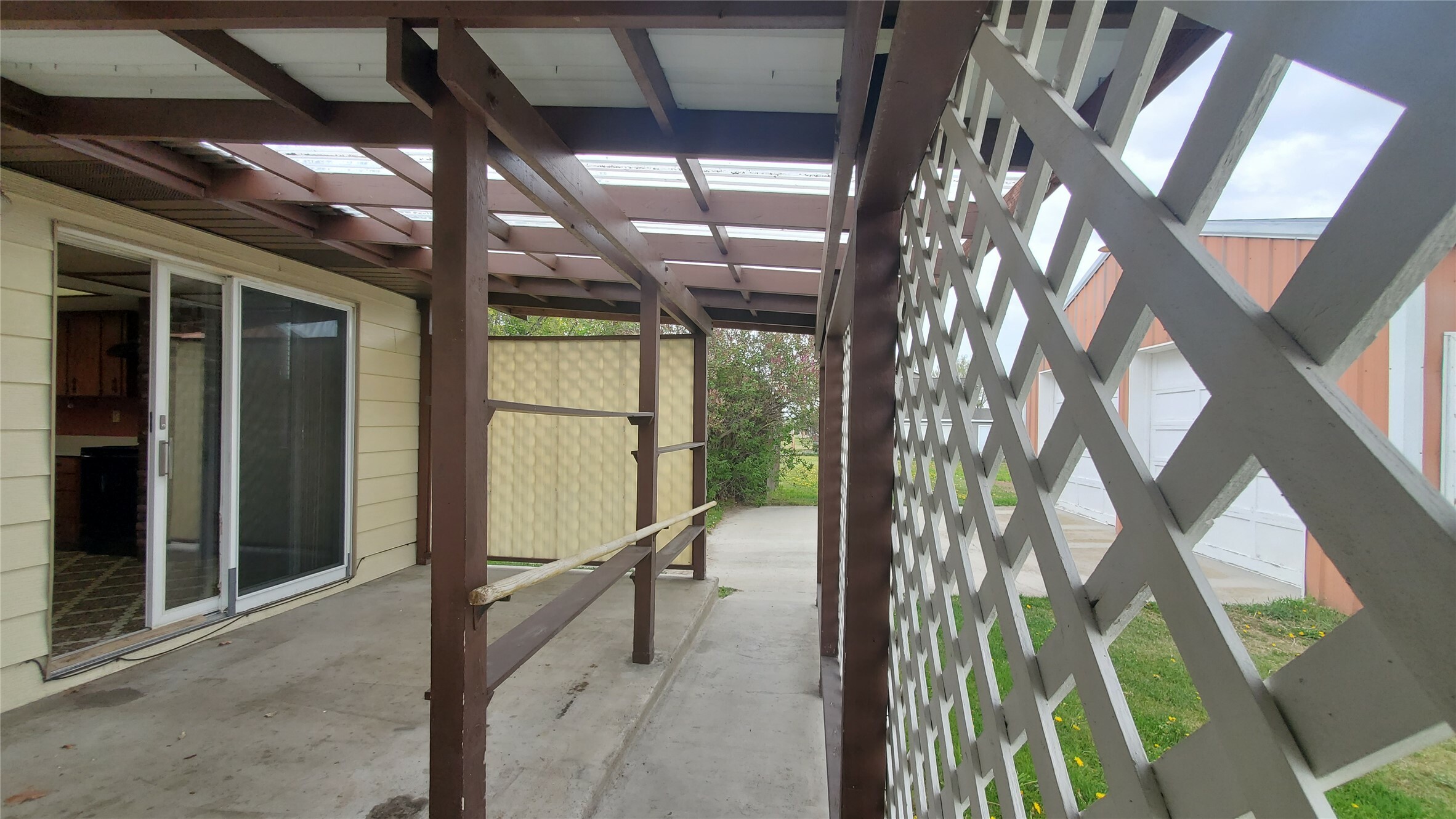 Property Photo: 842 Sawyer Lane MT 59840