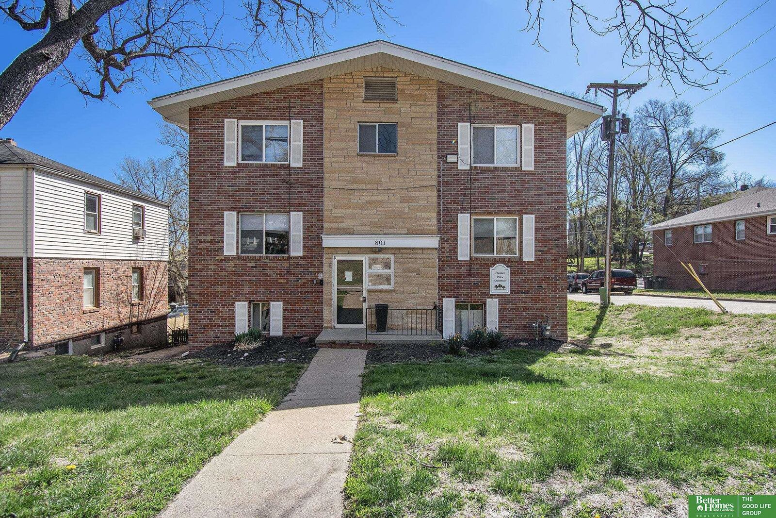 Property Photo:  801 N 48 Street  NE 68132 