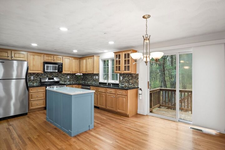 Property Photo: 81 Salem Rd 21 MA 01821