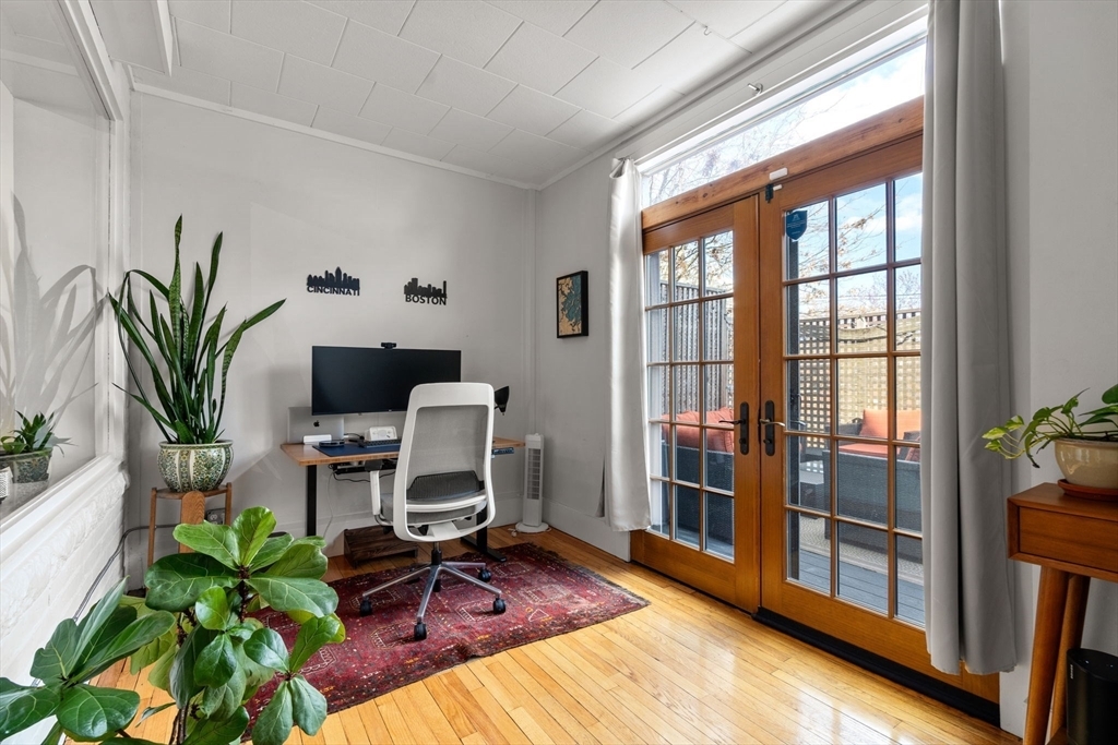Property Photo: 63 Maverick Square 5 MA 02128