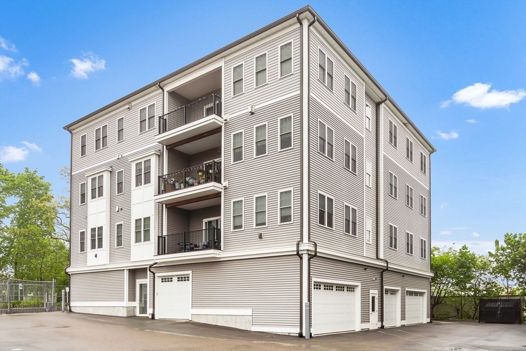 72 E Central St 301  Franklin MA 02038 photo