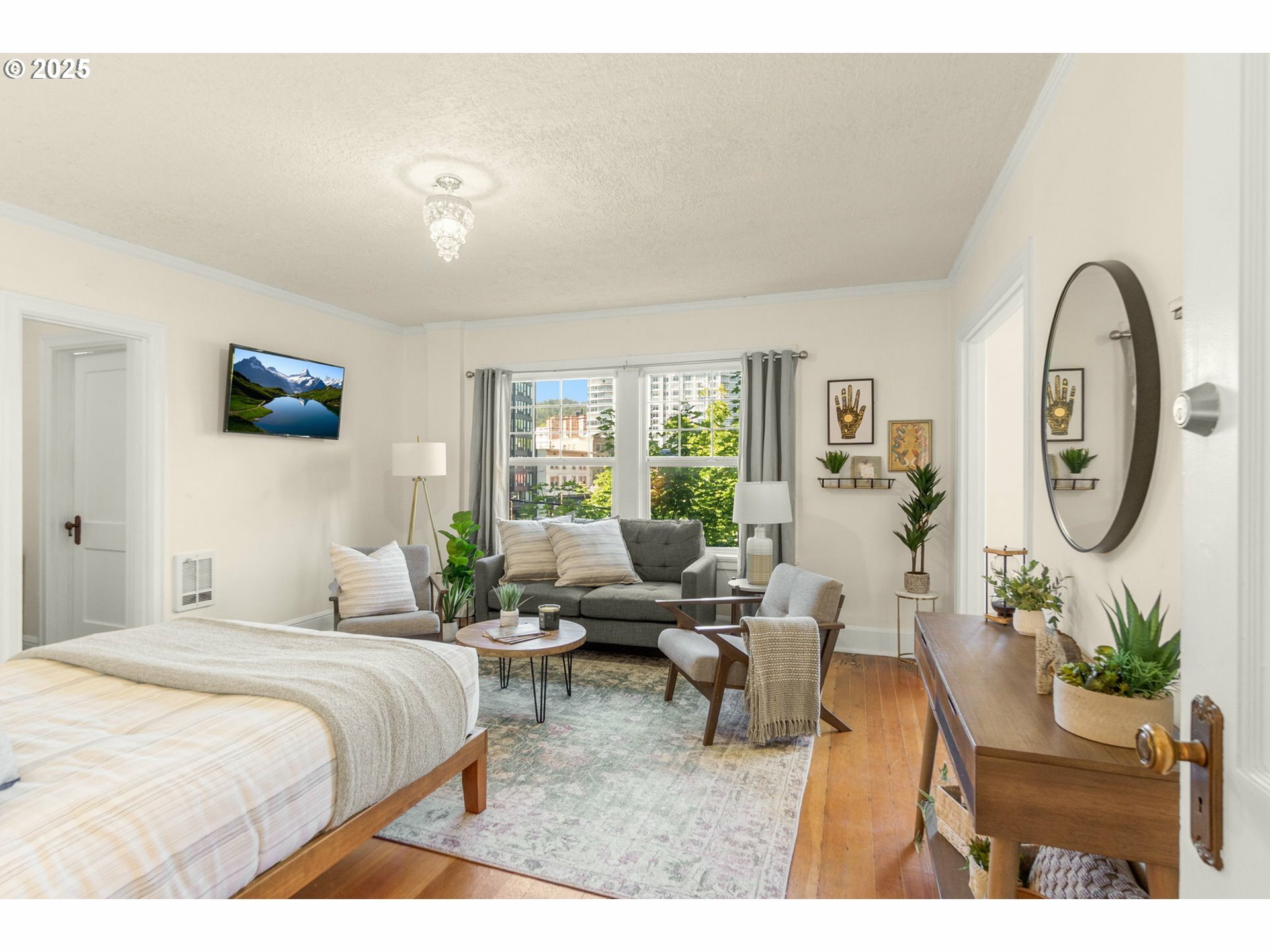 Property Photo: 20 NW 16th Ave 311 OR 97209