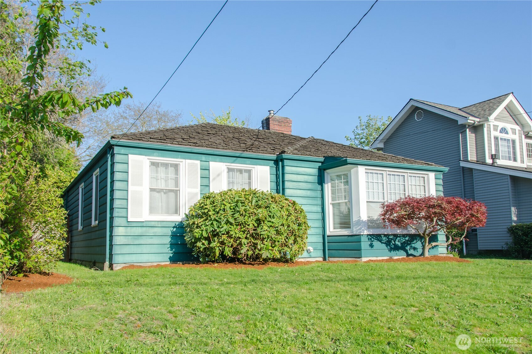 Property Photo: 4738 47th Avenue NE WA 98105