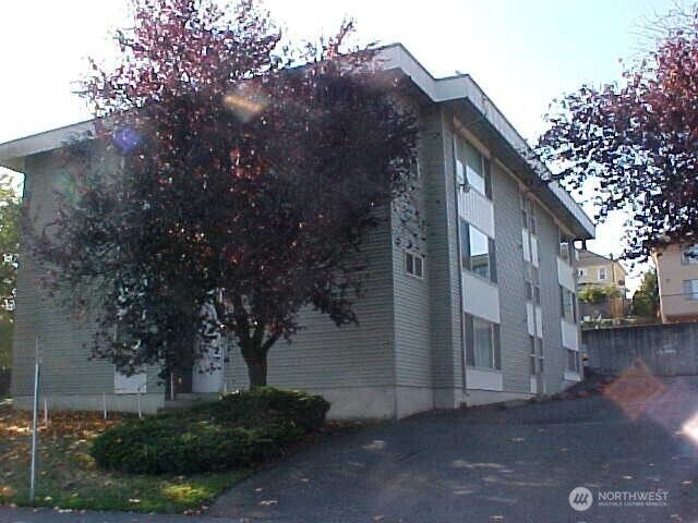 Property Photo:  3326  Lombard Avenue 23  WA 98201 