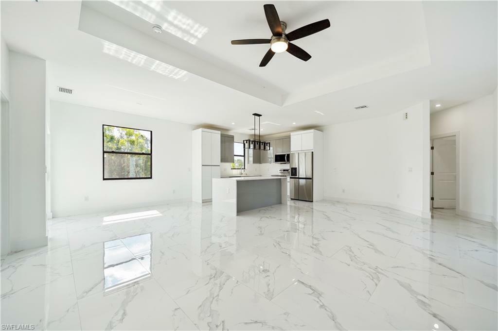 Property Photo: 4309 NW 38th Avenue FL 33993