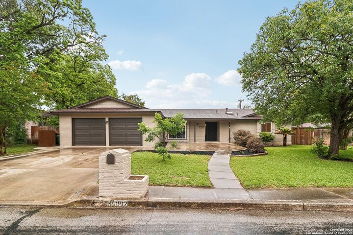 15802 Horse Creek St.  San Antonio TX 78232 photo