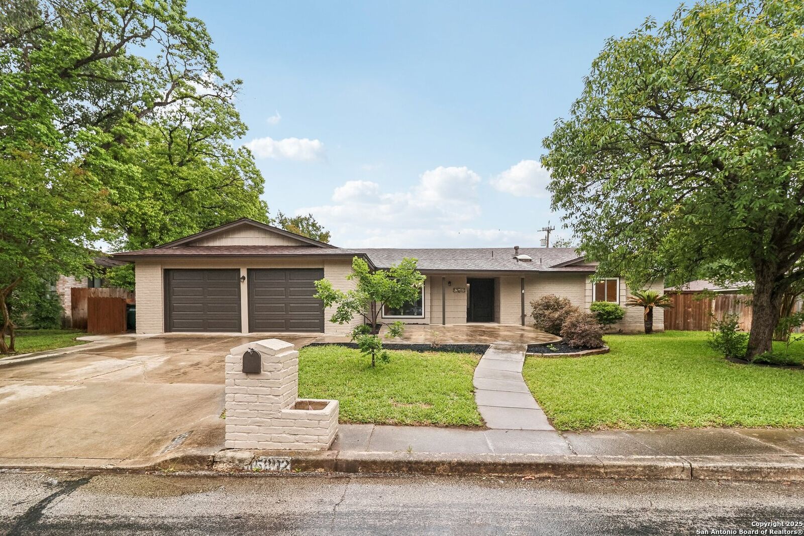 Property Photo: 15802 Horse Creek St. TX 78232