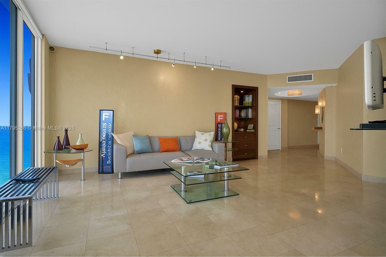 Property Photo: 4775 Collins Ave 2006/2007 FL 33140